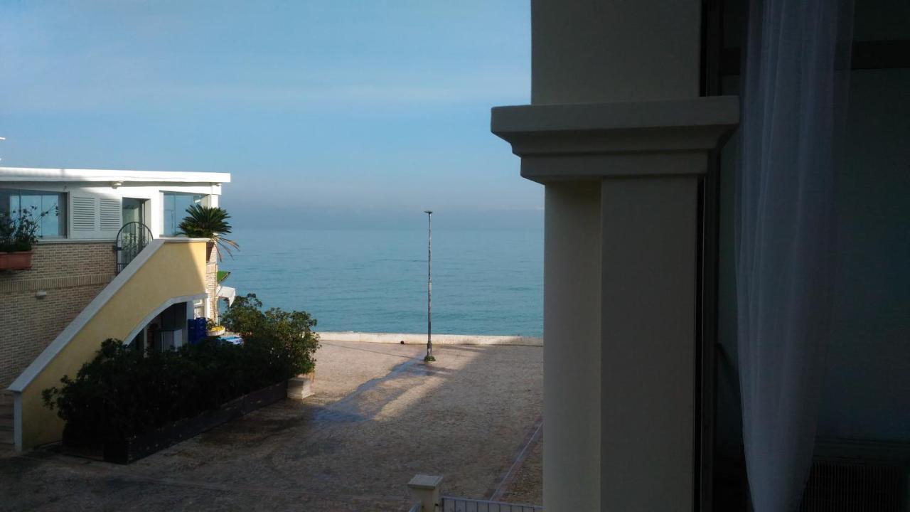 Amare Il Mare Apartment Porto Recanati Exterior photo
